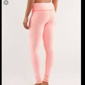 LULULEMON LIGHT PINK LEGGINGS